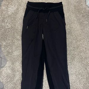 Studio dance mid-rise cropped pant